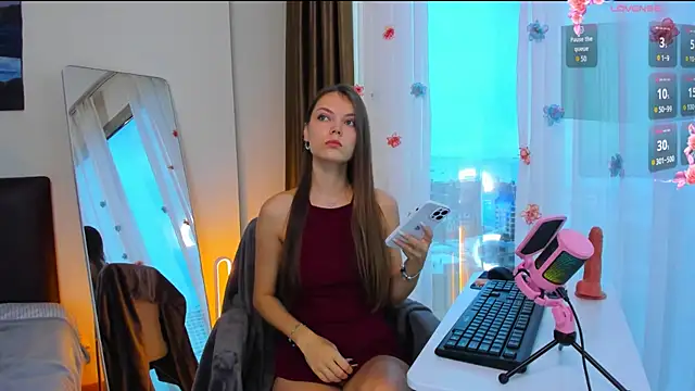 Snapshot of Alice_neon chatting on October 1, 2025, 1:00 am Alice neon online show from October 1, 2025, 1:00 am