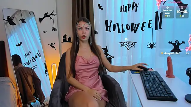 Snapshot of Alice_neon chatting on October 30, 2025, 12:31 am Alice neon online show from October 30, 2025, 12:31 am