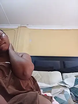 JuicyMilkyTizzy online show from May 25, 2026, 11:09 am