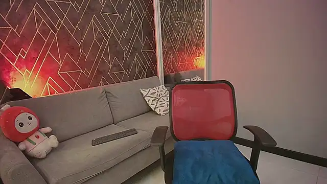 Snapshot of Tahara_Romanov chatting on March 22, 2025, 11:53 am Tahara Romanov online show from March 22, 2025, 11:53 am