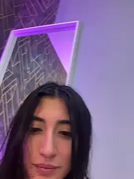 Snapshot of Tahara_Romanov chatting on March 20, 2025, 8:51 pm Tahara Romanov online show from March 20, 2025, 8:51 pm