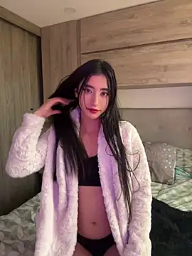 Snapshot of Tahara_Romanov chatting on March 14, 2025, 3:03 pm Tahara Romanov online show from March 14, 2025, 3:03 pm