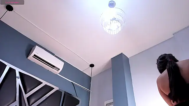 Snapshot of Melissa_23_ chatting on February 3, 2026, 11:48 am Melissa 23 online show from February 3, 2026, 11:48 am