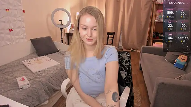 Snapshot of Beatrice_7 chatting on March 23, 2026, 5:46 pm Beatrice 7 online show from March 23, 2026, 5:46 pm