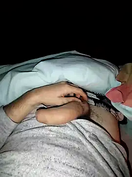 Snapshot of Cazzettostorto99 chatting on November 17, 2025, 10:25 pm Cazzettostorto99 online show from November 17, 2025, 10:25 pm