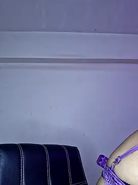 Snapshot of Noor-Bold chatting on November 14, 2025, 1:42 am Noor-Bold online show from November 14, 2025, 1:42 am