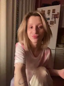 Snapshot of amorearte_m chatting on March 5, 2025, 1:10 am amorearte m online show from March 5, 2025, 1:10 am