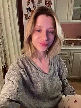 Snapshot of amorearte_m chatting on March 22, 2025, 7:42 pm amorearte m online show from March 22, 2025, 7:42 pm