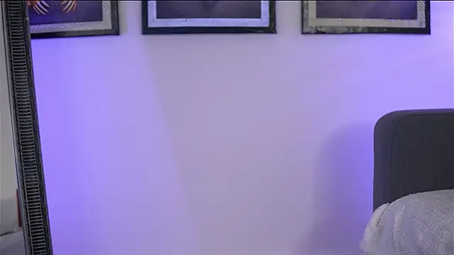 Snapshot of SophiaPotts chatting on April 14, 2026, 3:11 am SophiaPotts online show from April 14, 2026, 3:11 am