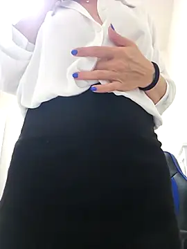 Melody73 online show from December 16, 2025, 4:11 pm