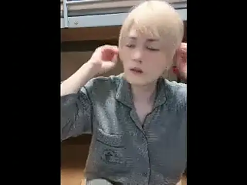 Snapshot of mgnhiroyuki chatting on April 5, 2026, 9:27 am mgnhiroyuki online show from April 5, 2026, 9:27 am