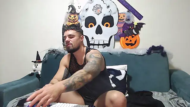 Snapshot of Tiberius_hunk chatting on November 3, 2025, 12:53 pm Tiberius hunk online show from November 3, 2025, 12:53 pm