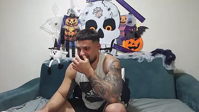 Snapshot of Tiberius_hunk chatting on October 28, 2025, 7:13 pm Tiberius hunk online show from October 28, 2025, 7:13 pm