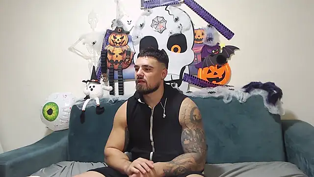 Snapshot of Tiberius_hunk chatting on October 26, 2025, 5:57 pm Tiberius hunk online show from October 26, 2025, 5:57 pm