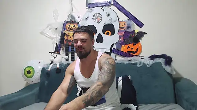 Snapshot of Tiberius_hunk chatting on October 24, 2025, 6:18 pm Tiberius hunk online show from October 24, 2025, 6:18 pm