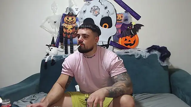 Snapshot of Tiberius_hunk chatting on October 30, 2025, 2:04 pm Tiberius hunk online show from October 30, 2025, 2:04 pm