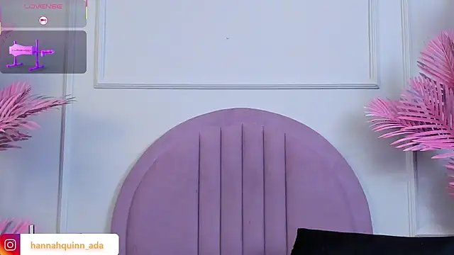 Hanaahquinn online show from December 3, 2025, 12:04 pm