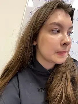 HannaJohnson online show from March 11, 2025, 9:34 am