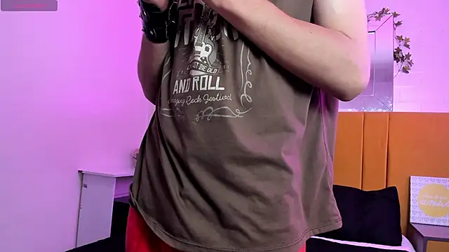 Snapshot of Andrew_Wolff chatting on March 8, 2025, 4:45 am Andrew Wolff online show from March 8, 2025, 4:45 am