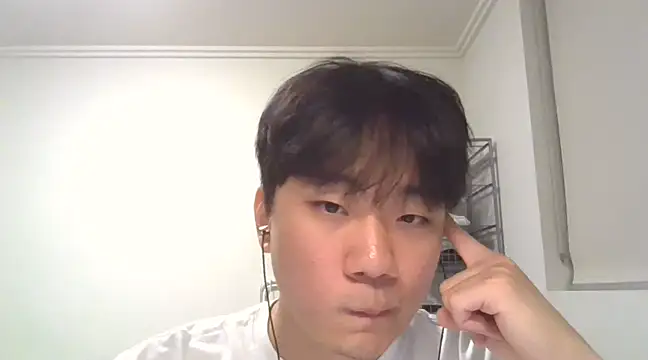 Snapshot of sdamvo2 chatting on March 3, 2025, 1:45 pm sdamvo2 online show from March 3, 2025, 1:45 pm