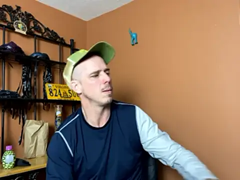 Snapshot of Mac_ThunderCock chatting on January 12, 2026, 11:31 pm Mac ThunderCock online show from January 12, 2026, 11:31 pm