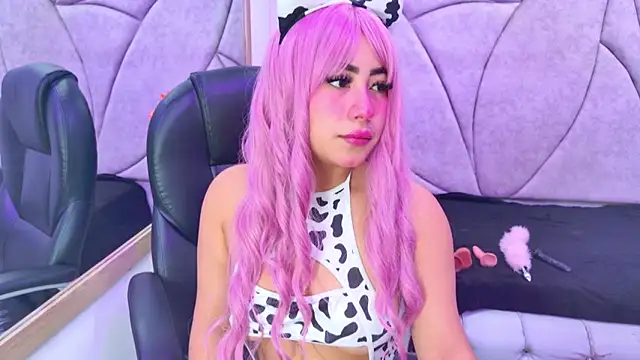 Sofia Daemon online show from November 28, 2025, 3:07 am