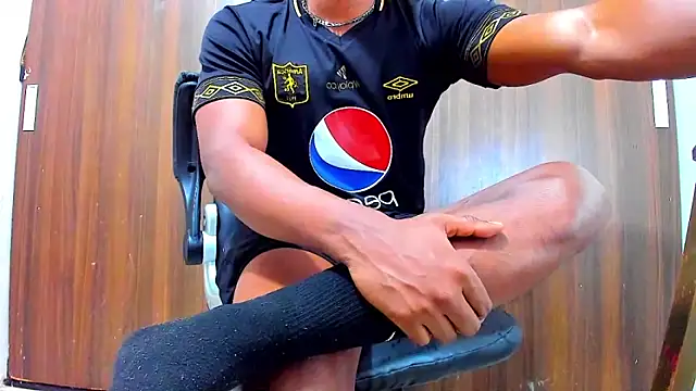 Snapshot of Dreamastercum_ chatting on February 3, 2026, 10:37 pm Dreamastercum online show from February 3, 2026, 10:37 pm