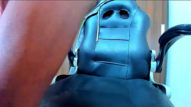 Snapshot of Dreamastercum_ chatting on January 7, 2026, 9:31 pm Dreamastercum online show from January 7, 2026, 9:31 pm