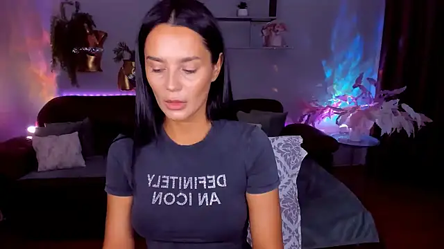 DanaSincere online show from June 18, 2026, 4:00 am