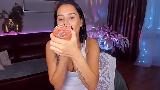 DanaSincere online show from April 8, 2026, 4:03 am