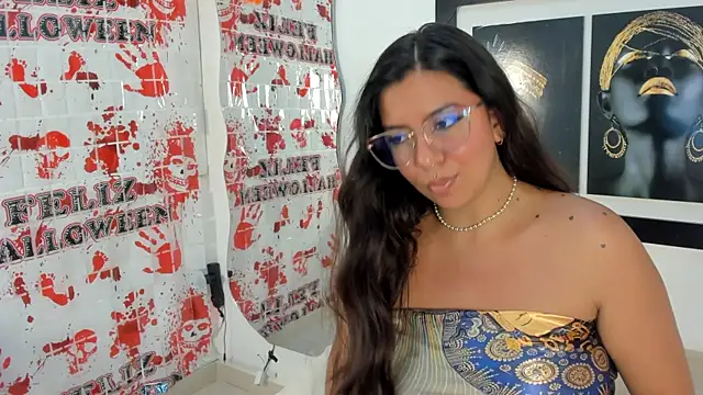 Snapshot of emilyy_cooperr chatting on November 6, 2025, 11:58 am emilyy cooperr online show from November 6, 2025, 11:58 am