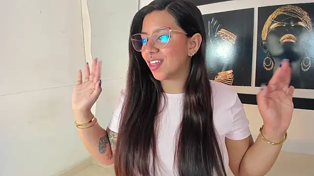 emilyy cooperr online show from December 5, 2025, 12:15 pm