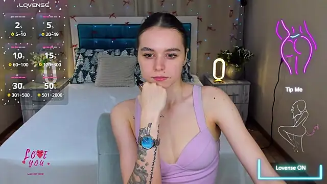 Snapshot of EmelyMason chatting on December 19, 2025, 12:51 pm EmelyMason online show from December 19, 2025, 12:51 pm