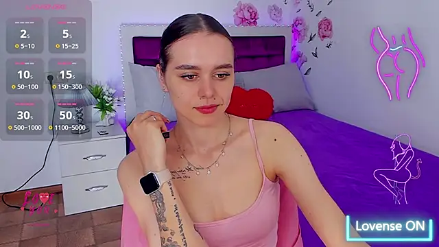 Snapshot of EmelyMason chatting on May 7, 2026, 5:22 am EmelyMason online show from May 7, 2026, 5:22 am