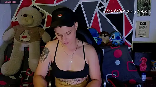 Snapshot of demimoore222 chatting on November 16, 2025, 10:46 pm demimoore222 online show from November 16, 2025, 10:46 pm