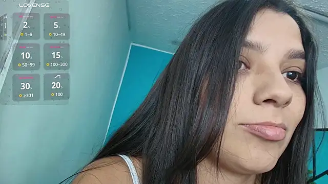 Snapshot of issa__nassar chatting on December 17, 2025, 9:03 am issa nassar online show from December 17, 2025, 9:03 am