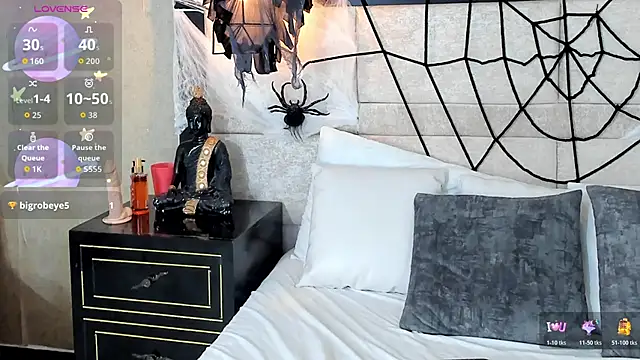 LiliJensen online show from October 25, 2025, 7:58 pm