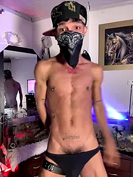 Snapshot of CRAZY-BOY99 chatting on January 7, 2026, 8:52 am CRAZY-BOY99 online show from January 7, 2026, 8:52 am