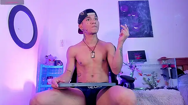 Snapshot of CRAZY-BOY99 chatting on May 11, 2026, 7:33 pm CRAZY-BOY99 online show from May 11, 2026, 7:33 pm