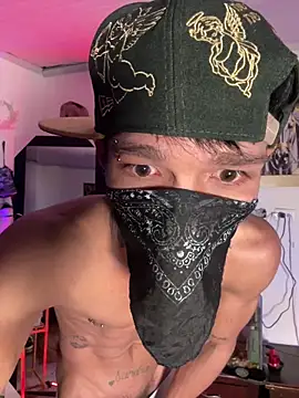 Snapshot of CRAZY-BOY99 chatting on December 22, 2025, 9:09 am CRAZY-BOY99 online show from December 22, 2025, 9:09 am