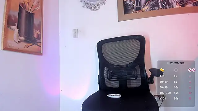 Snapshot of CRAZY-BOY99 chatting on April 14, 2026, 9:25 am CRAZY-BOY99 online show from April 14, 2026, 9:25 am