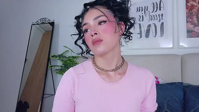 Snapshot of SaritaBratz chatting on January 17, 2026, 9:51 pm SaritaBratz online show from January 17, 2026, 9:51 pm