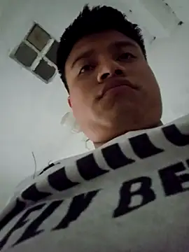 Snapshot of Raykio chatting on February 26, 2026, 9:26 pm Raykio online show from February 26, 2026, 9:26 pm