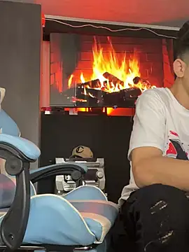 Snapshot of Miguel_bigcock chatting on March 17, 2025, 2:34 pm Miguel bigcock online show from March 17, 2025, 2:34 pm