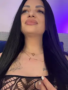IrisRossie online show from May 21, 2026, 5:27 am