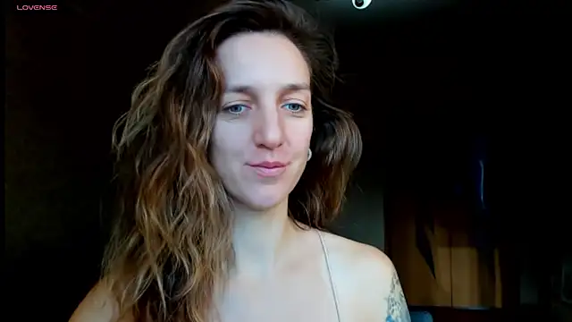 Snapshot of desired_zzoya chatting on October 28, 2025, 3:18 am desired zzoya online show from October 28, 2025, 3:18 am