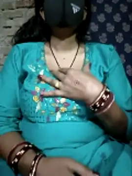 Sexyradha  online show from April 19, 2026, 5:36 pm