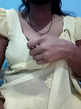 Snapshot of Sexyradha_ chatting on February 20, 2026, 6:10 pm Sexyradha online show from February 20, 2026, 6:10 pm