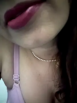Snapshot of Neha-Bhabhi-Rasily chatting on May 1, 2026, 5:12 am Neha-Bhabhi-Rasily online show from May 1, 2026, 5:12 am