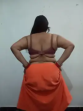 Snapshot of Neha-Bhabhi-Rasily chatting on May 10, 2026, 9:02 am Neha-Bhabhi-Rasily online show from May 10, 2026, 9:02 am